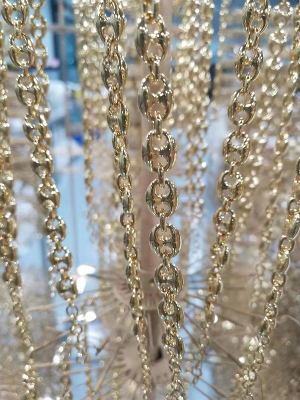 Jewelry And Ornament PVD Coating Machine, Scratch-Resistant Gold/Black Finishes And High-Efficiency Production For Decorative Pieces