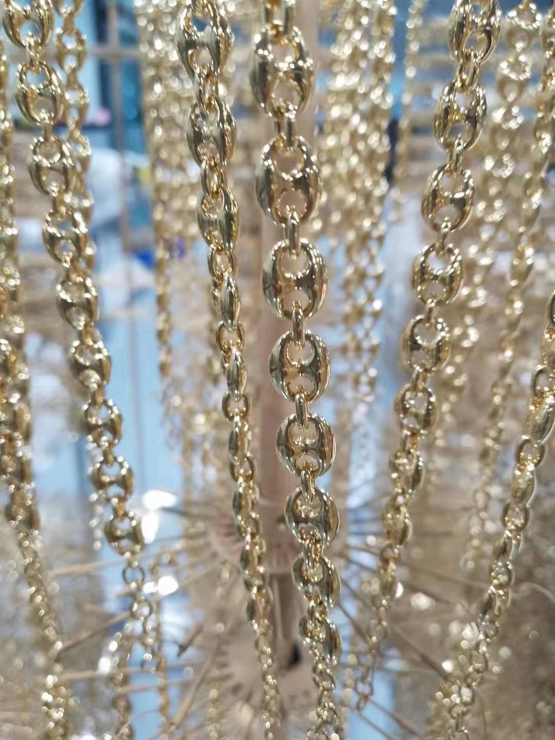 Jewelry And Ornament PVD Coating Machine, Scratch-Resistant Gold/Black Finishes And High-Efficiency Production For Decorative Pieces