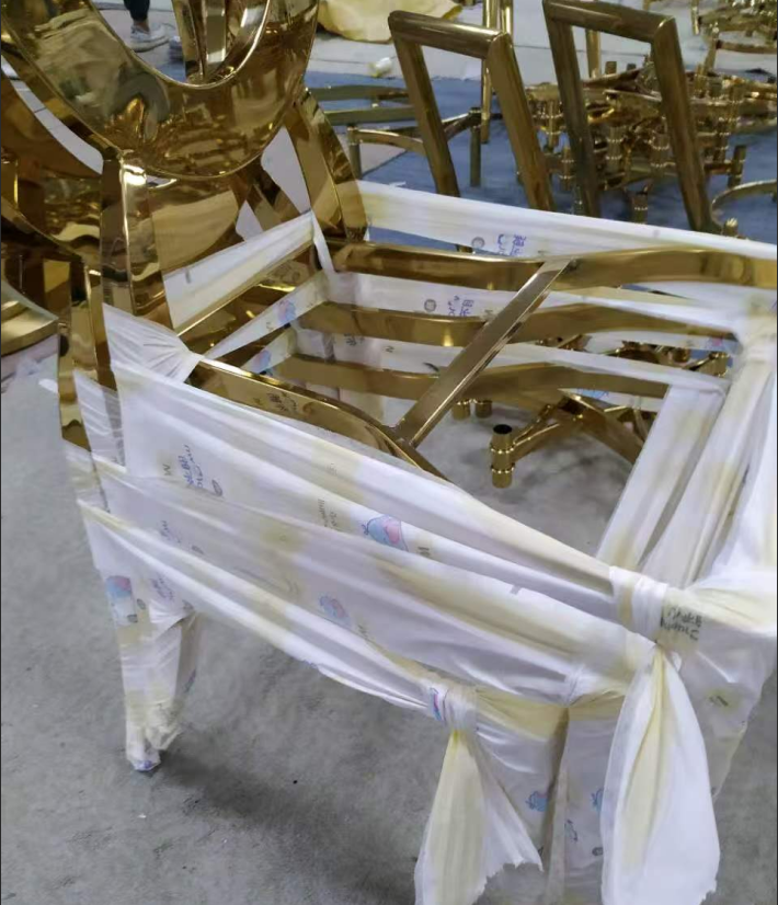 Brushed Gold PVD Vacuum Coating Chair Border, Anti-Fingerprint And Corrosion-Resistant