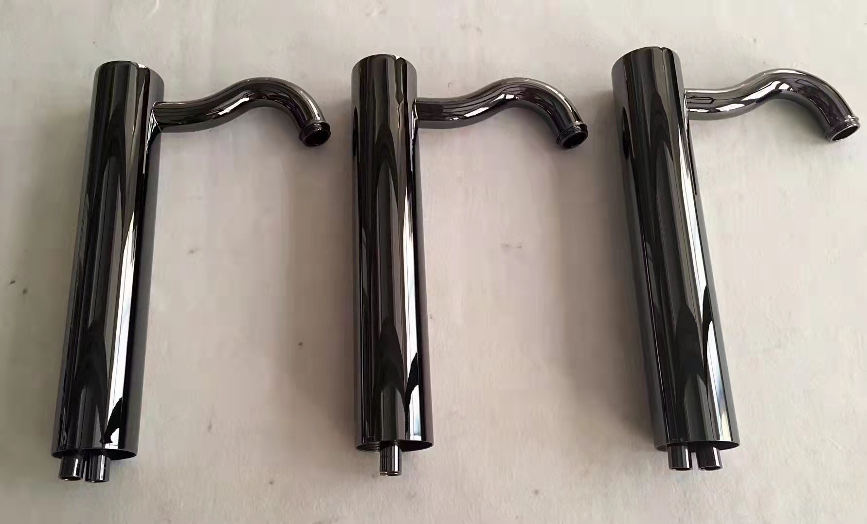 Faucet Handle PVD Vacuum Coating Machine with Scratch-Resistant Coating, Stable Production System, And Full Auto Control