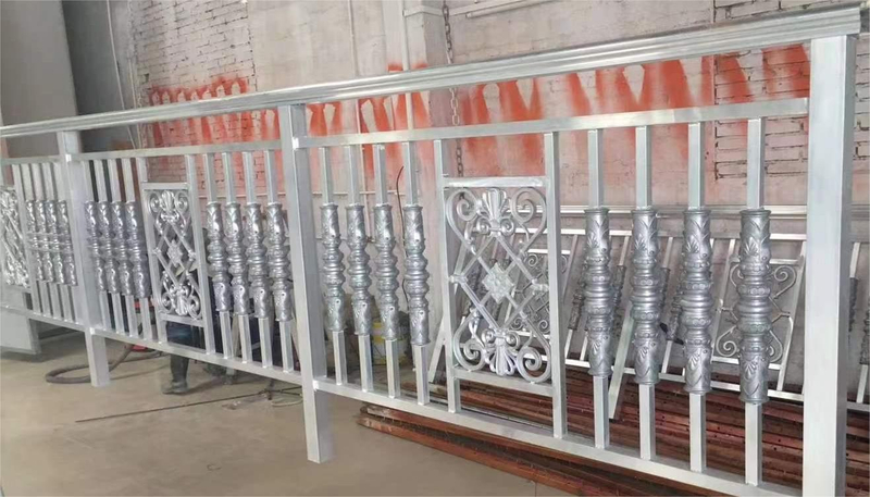 Stainless Steel Spoons/Forks Silver Chrome PVD Deposition System Vacuum Sputtering Plating Machine