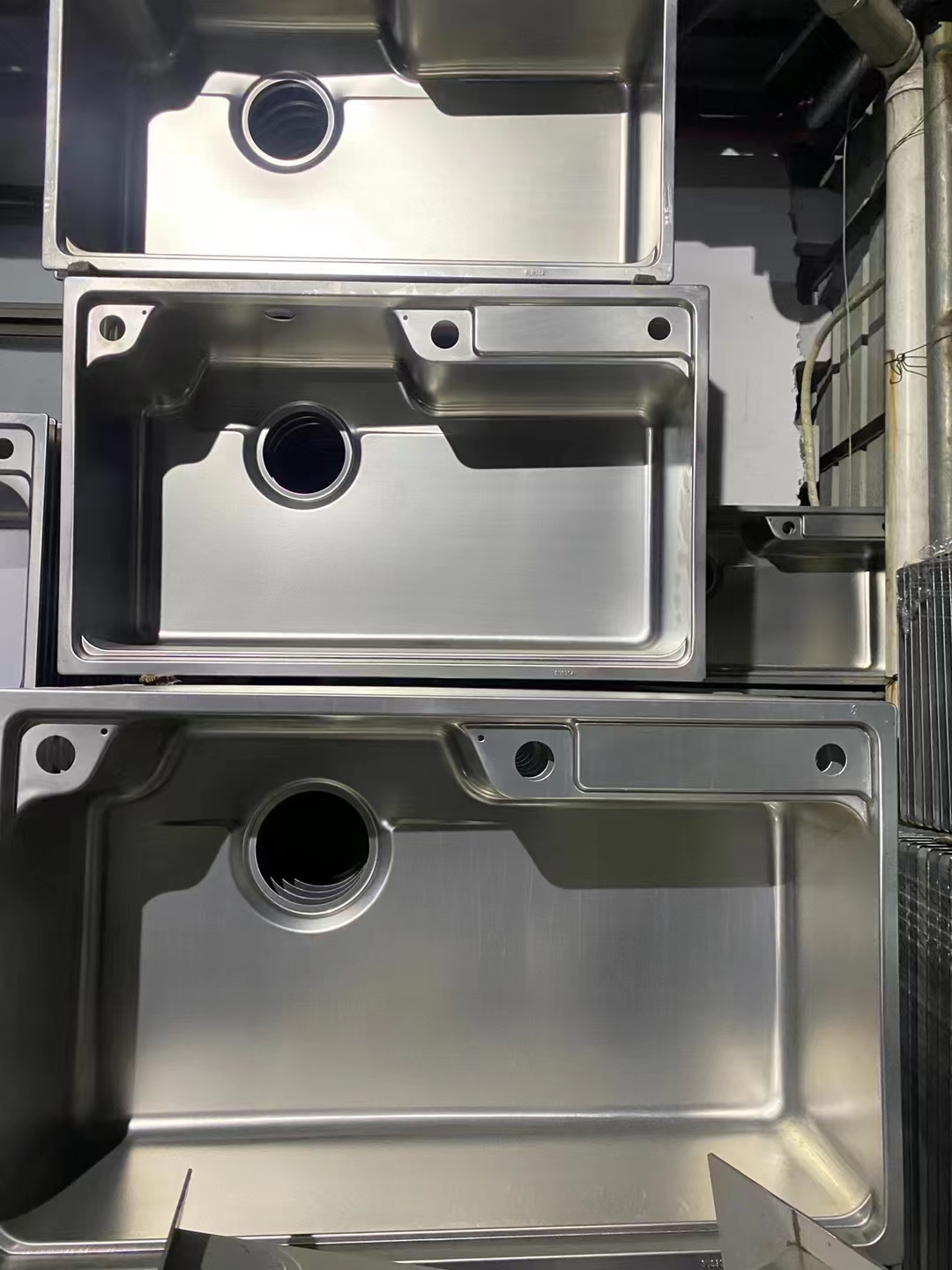 High-gloss Silver PVD Vacuum Coating With Pure Color And Premium Mirror Finish