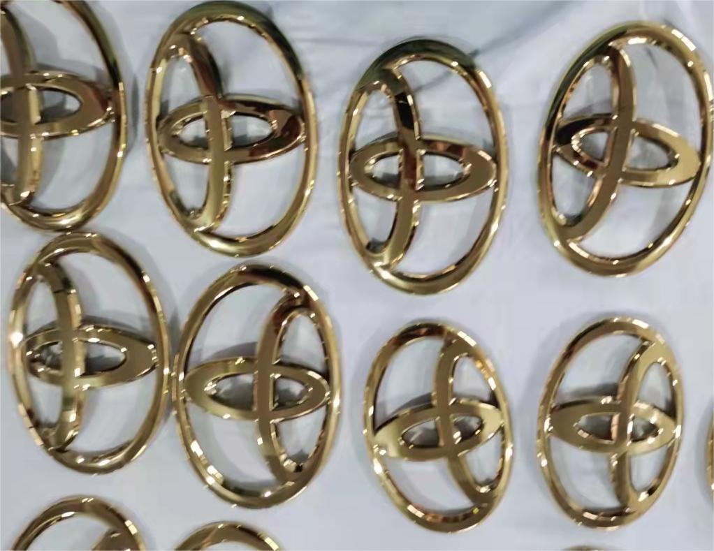 Car Logo PVD Vacuum Coating Machine, Bright Mirror Coating And Strong Adhesion
