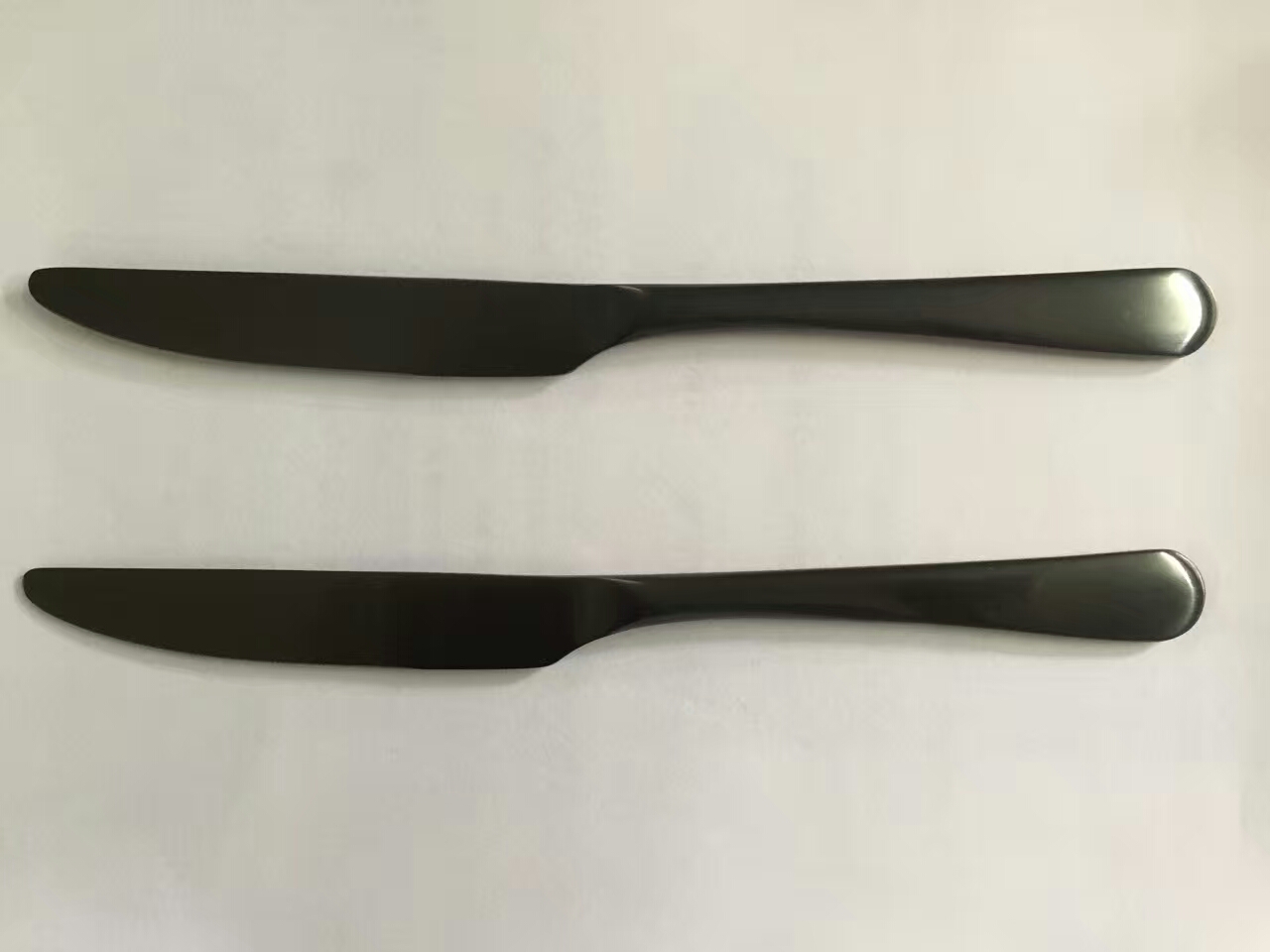 黑色餐具