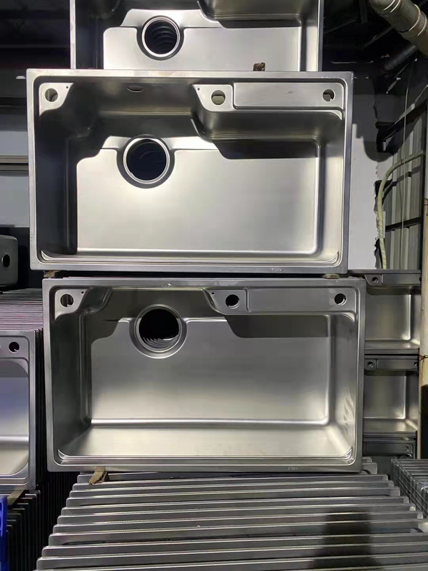 Customized Color High Deposition Speed Plastic Vacuum Metalizing Equipment