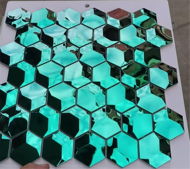 Vacuum Metallizing PVD Equipment For Plastic Decor Crafts, Rich Metallic Hues And Fine Surface Reduction For Ornament Pieces