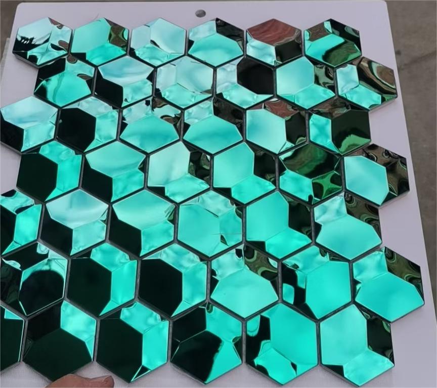 Vacuum Metallizing PVD Equipment For Plastic Decor Crafts, Rich Metallic Hues And Fine Surface Reduction For Ornament Pieces