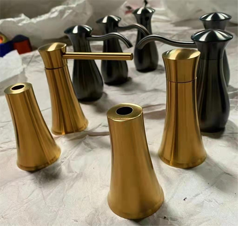 High Output Stainless Steel Door Hinge Golden Titanium Nitride PVD Vacuum Coating Machine