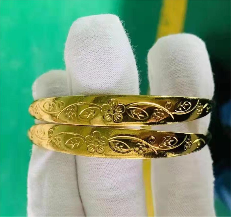 Watch & Jewelry PVD Coating Machine, Precision Vacuum Chamber And Full Auto Control For Luxry Gold Or Rose Gold Coating 